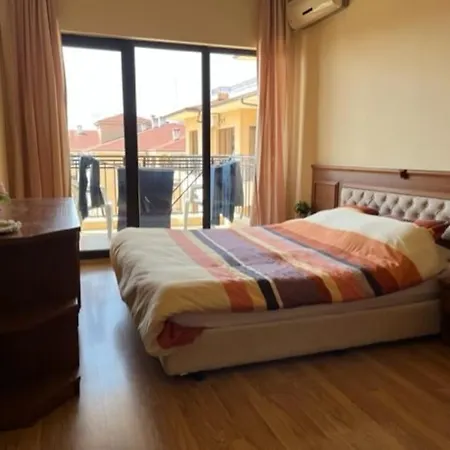 Apartment And Black Sea, Varna